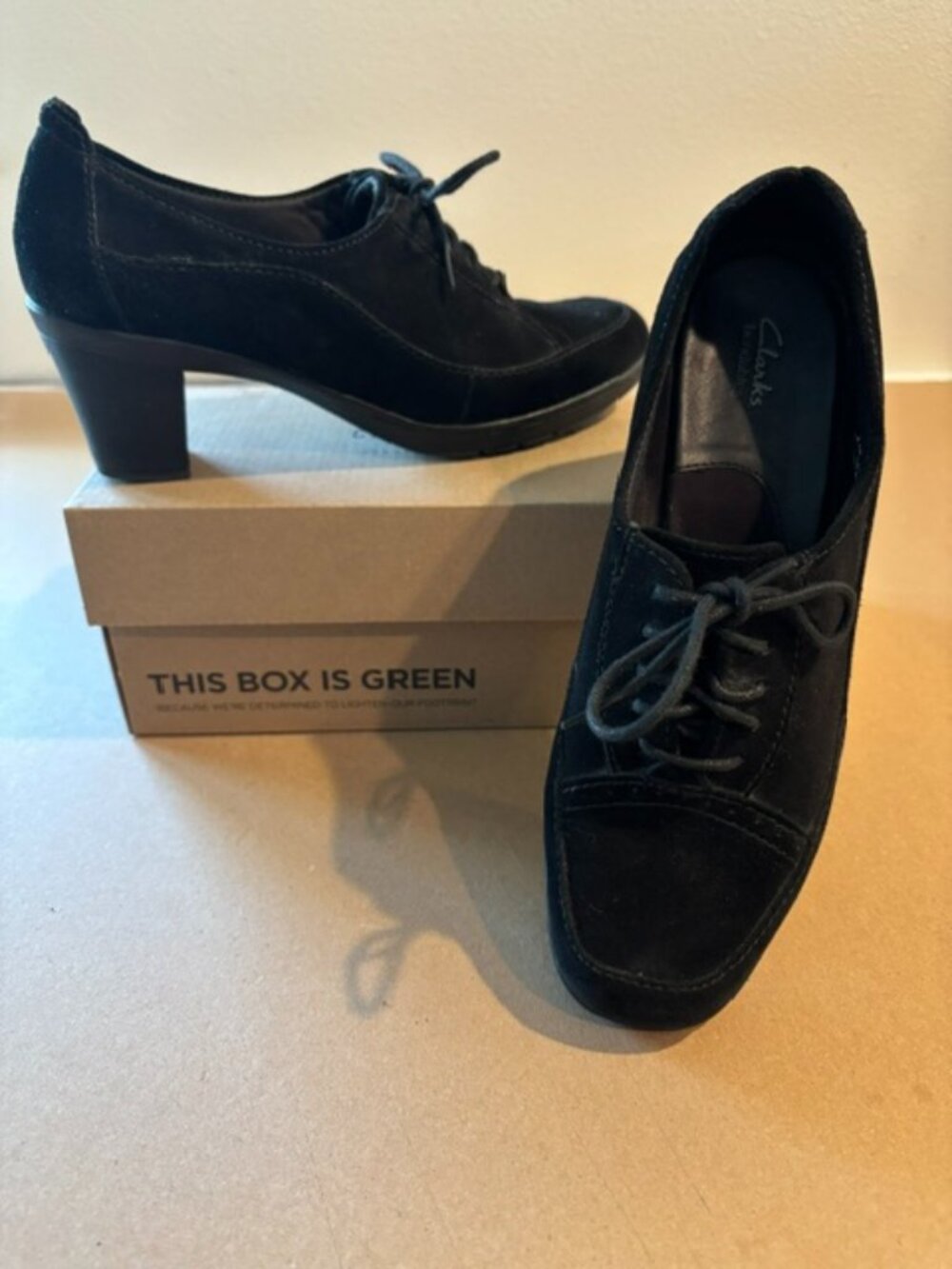 Clarks Y2k 80892 Bendables Black Suede Leather Lace up 8.5W Oxford Heels Shootie